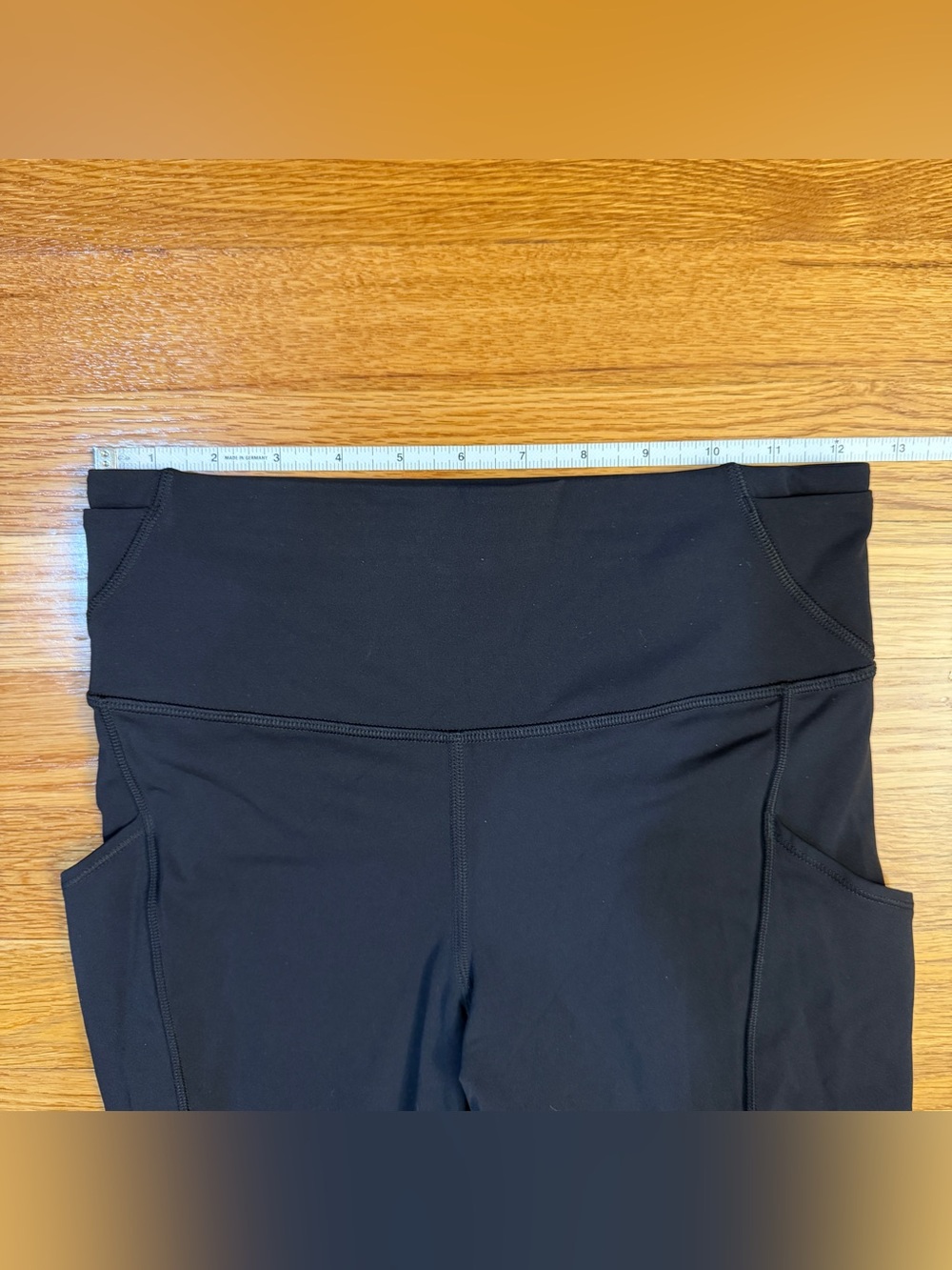 Lululemon Fast and Free High-Rise Tight 25" *Pockets Black - Size 6 - Picture 3 of 6